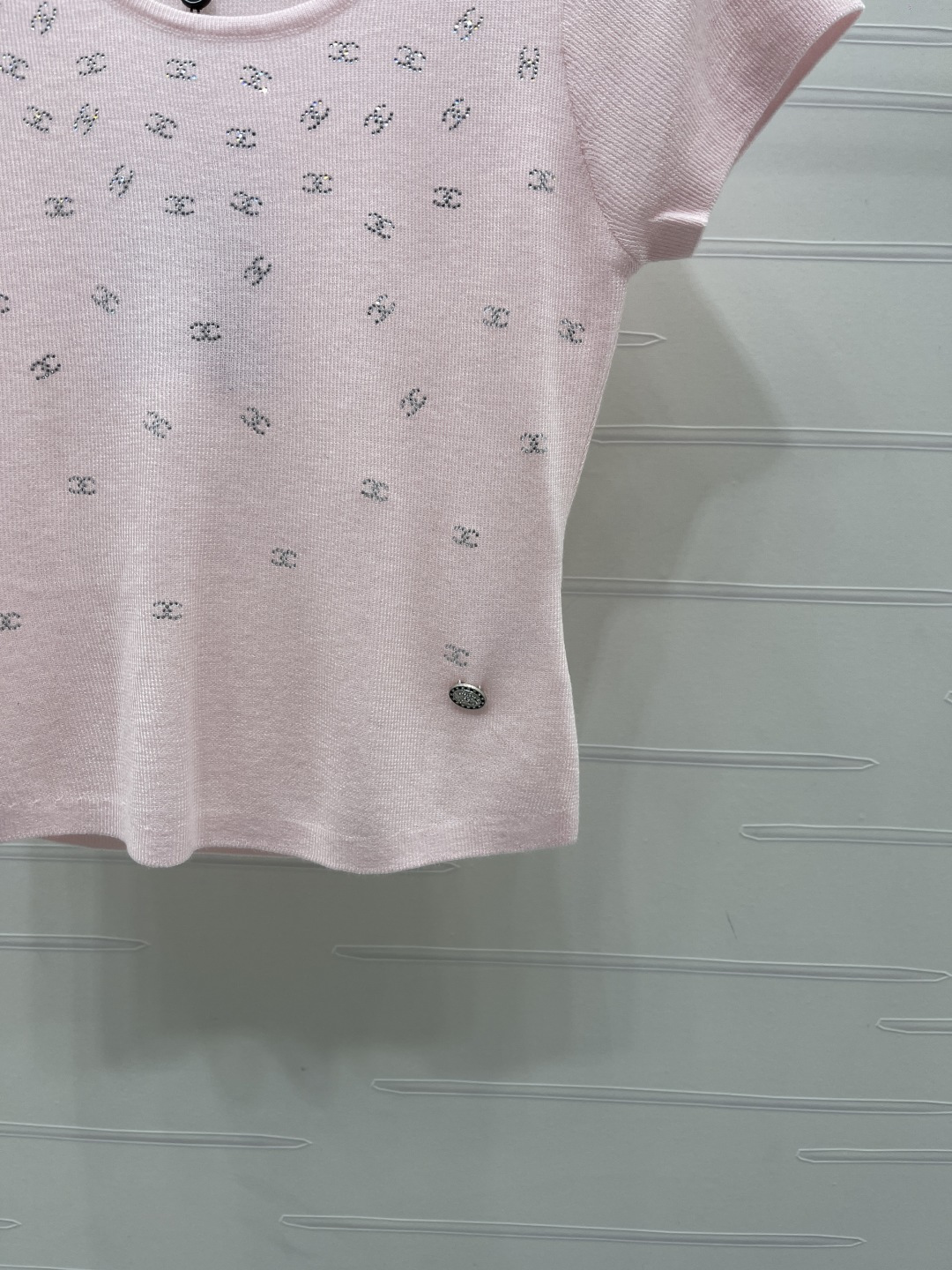 Women's short sleeves